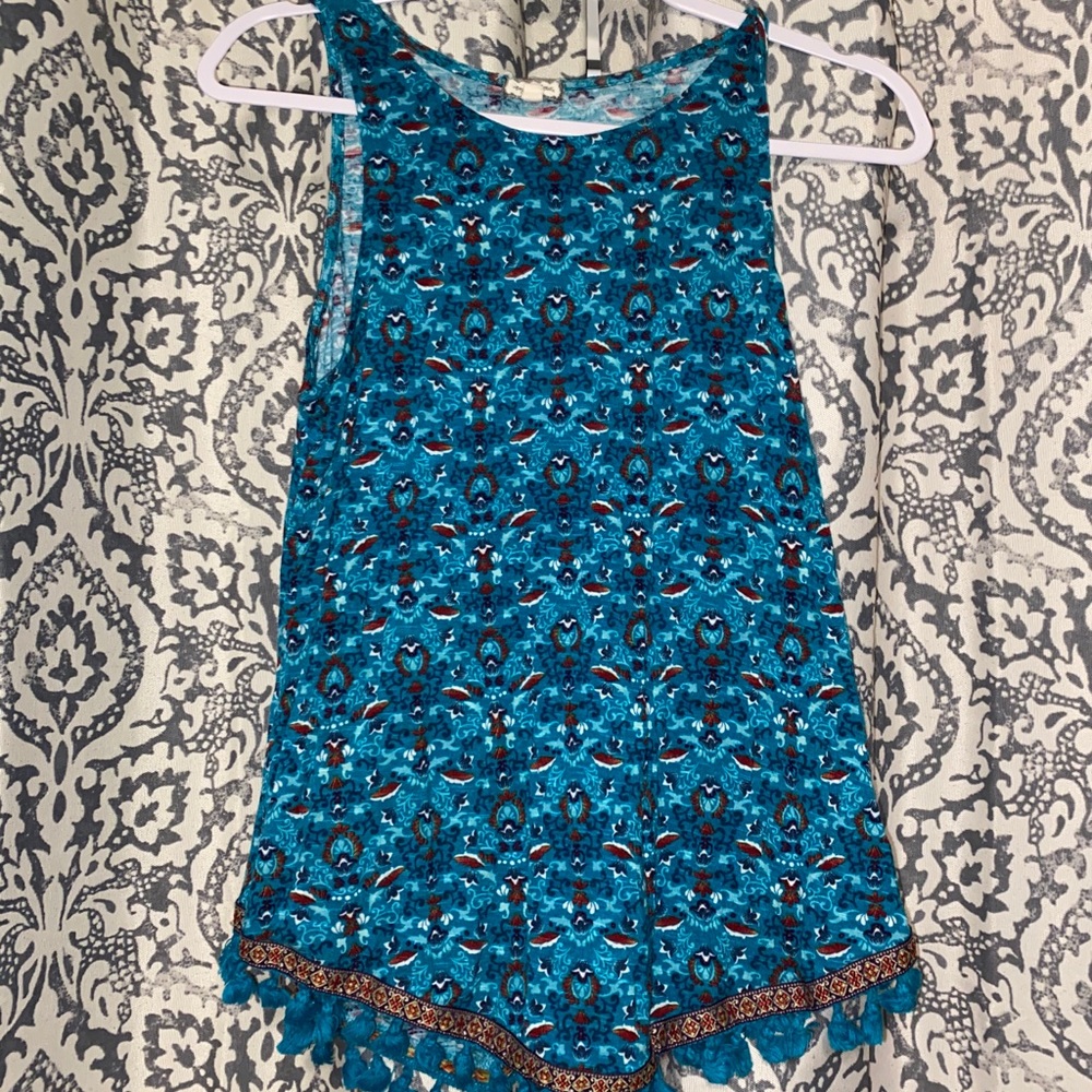 gorgeous blue tank top